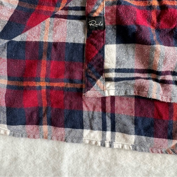 Rails Hunter Flannel Button Down Shirt Burgundy Blue White Plaid Print Size M - Picture 3 of 12